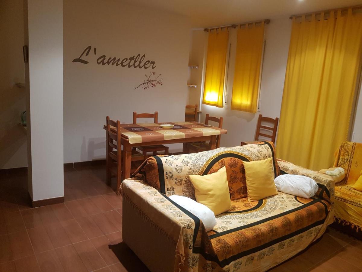 Can Panxeta Pallaresos Luaran gambar